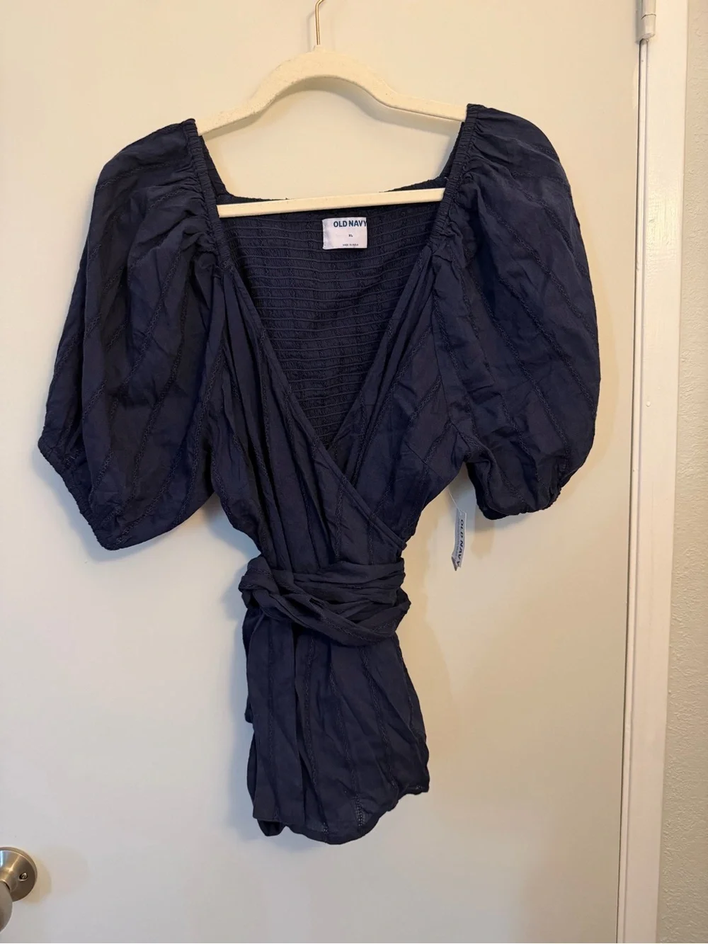 Women's Old Navy Wrap Peasant Puff Sleeve Wrap Blouse